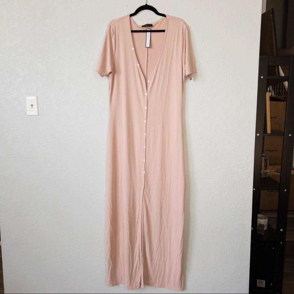 Elegant Pink Maxi Dress